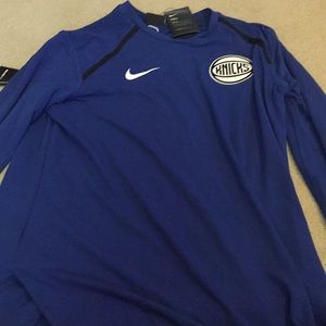 New York Knicks long sleeve T-shirt